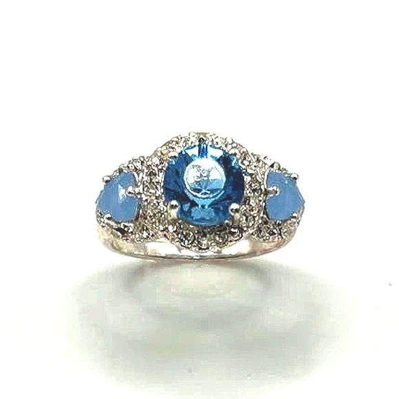 None and/or Unknown Jewelry - Intricate silver tone blue stone ring